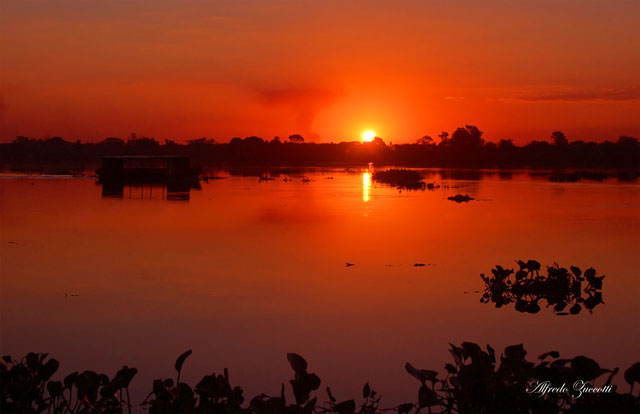 Dusk at Paraguay River, Paraguay, photo by Alfredo Zucotti